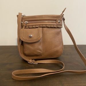 💖2/$30 Brighton Tan Pebbled Leather Crossbody